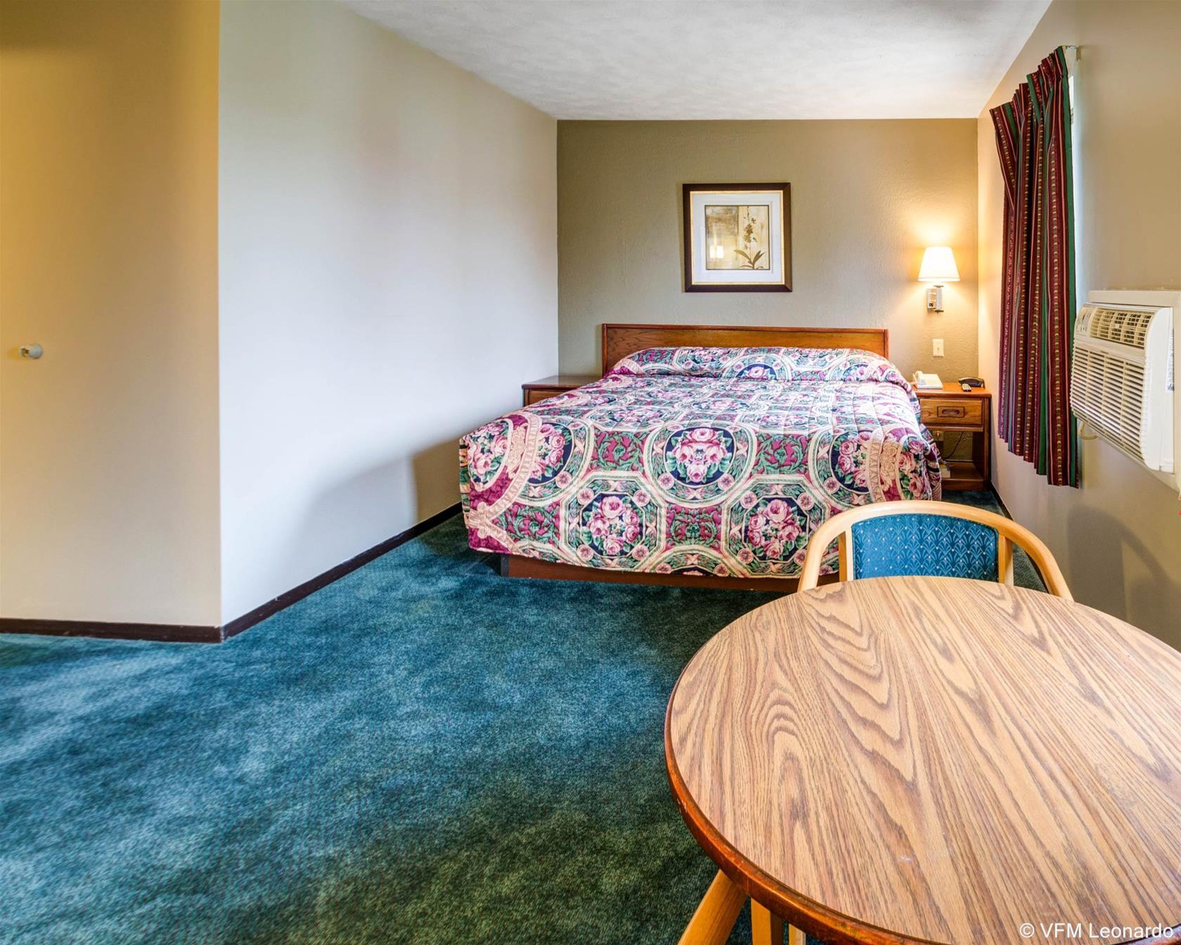 Red Lion Inn & Suites Olathe Kansas City Extérieur photo