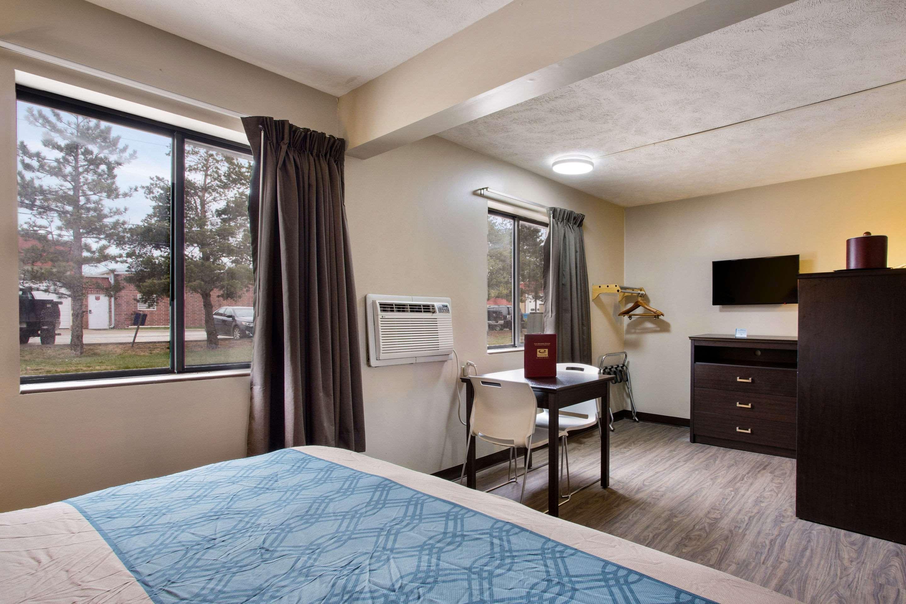 Red Lion Inn & Suites Olathe Kansas City Extérieur photo