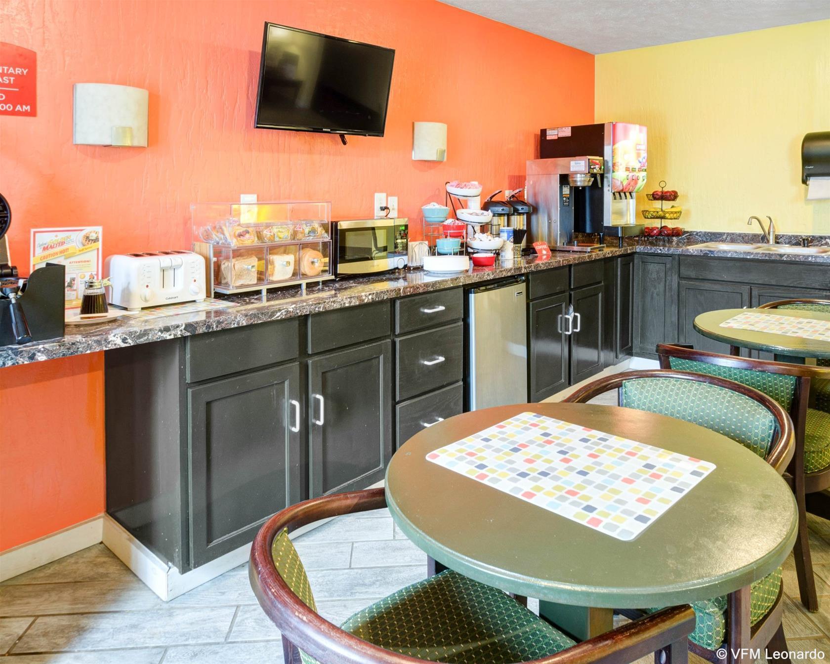 Red Lion Inn & Suites Olathe Kansas City Extérieur photo