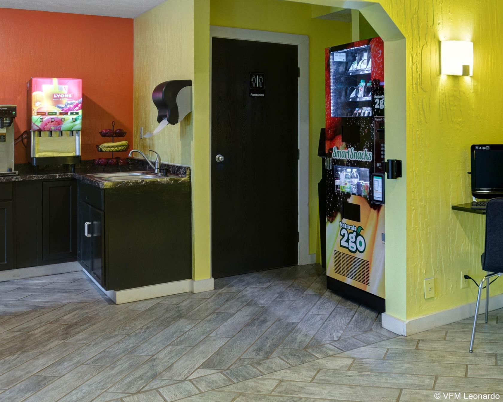 Red Lion Inn & Suites Olathe Kansas City Extérieur photo
