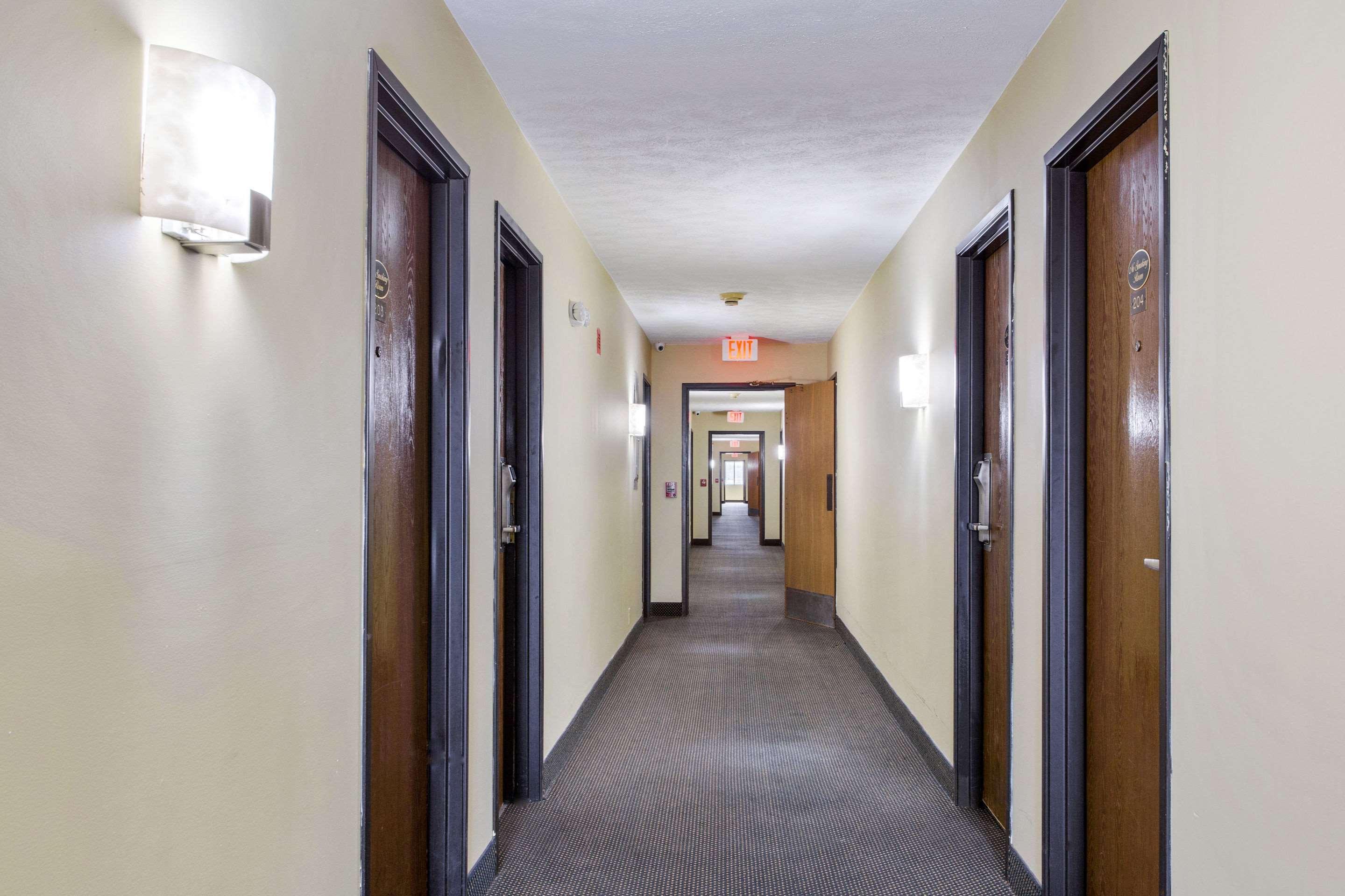 Red Lion Inn & Suites Olathe Kansas City Extérieur photo