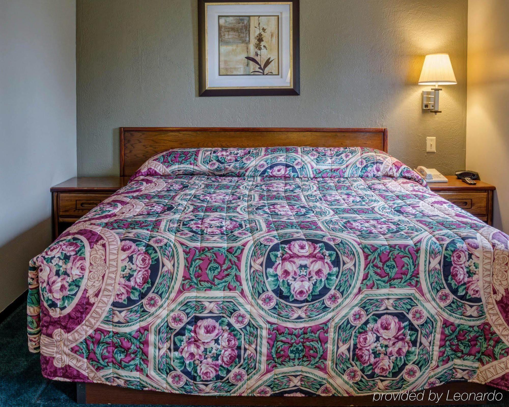 Red Lion Inn & Suites Olathe Kansas City Extérieur photo