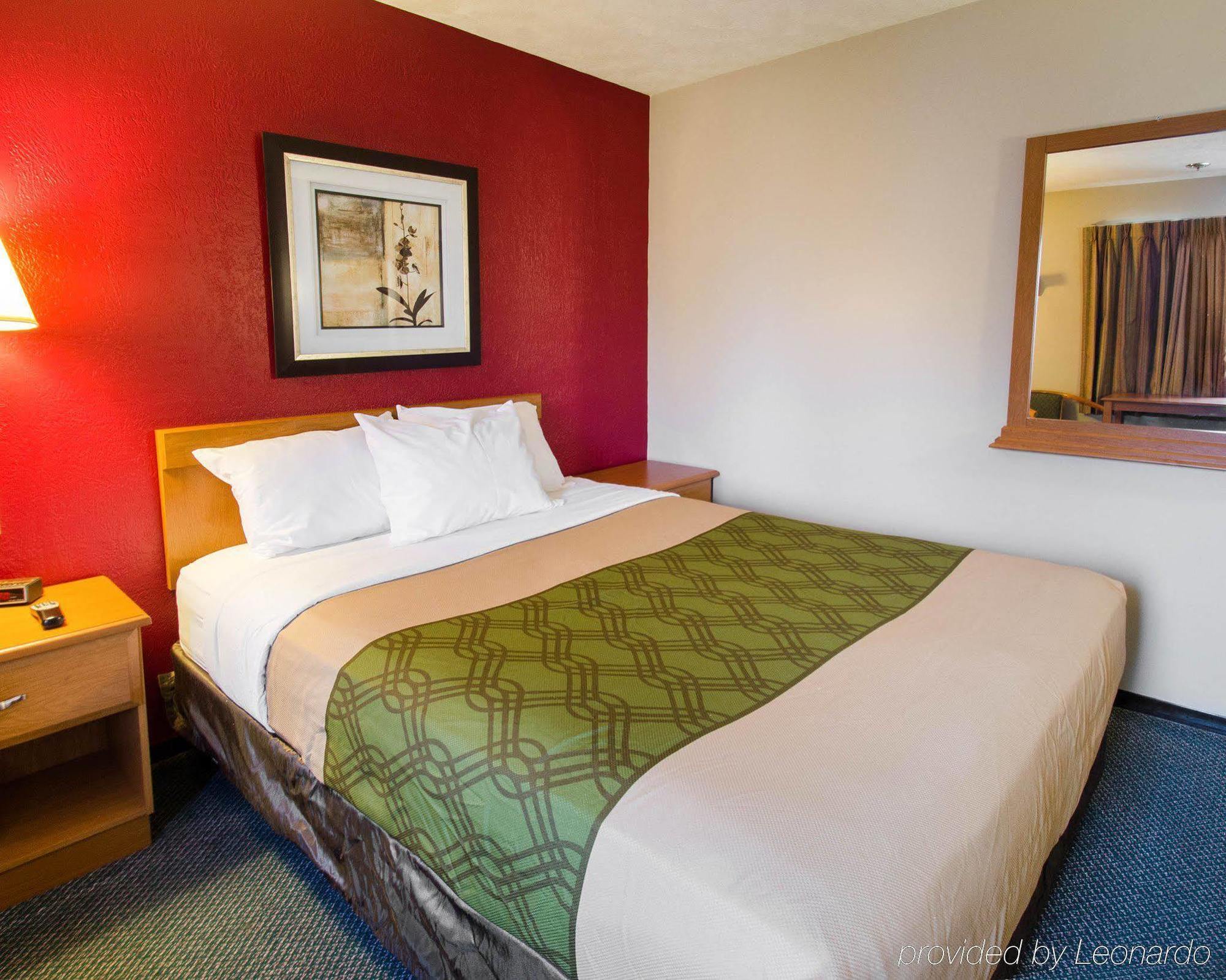 Red Lion Inn & Suites Olathe Kansas City Extérieur photo